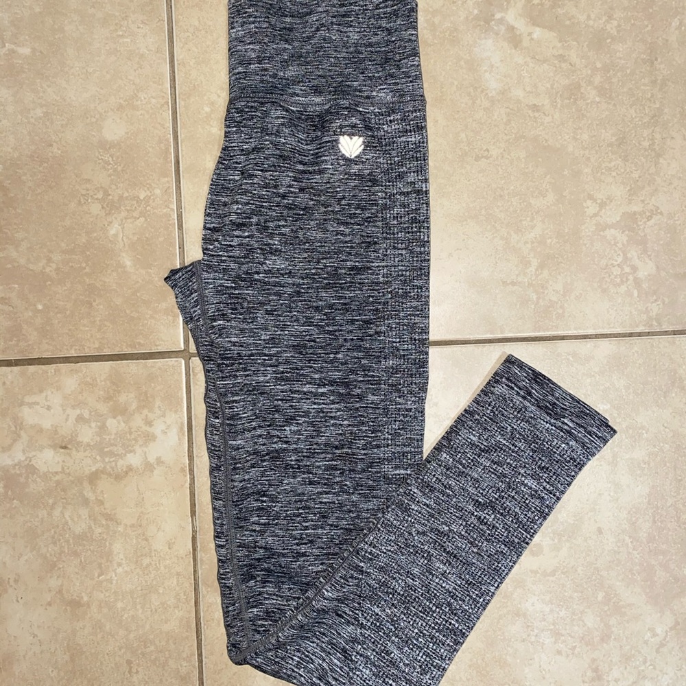 Forever21 activewear seamless leggings